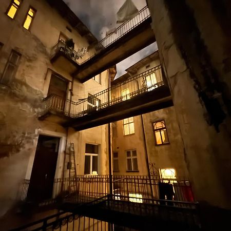 Apartment On Pekarska Street Lviv Exterior photo