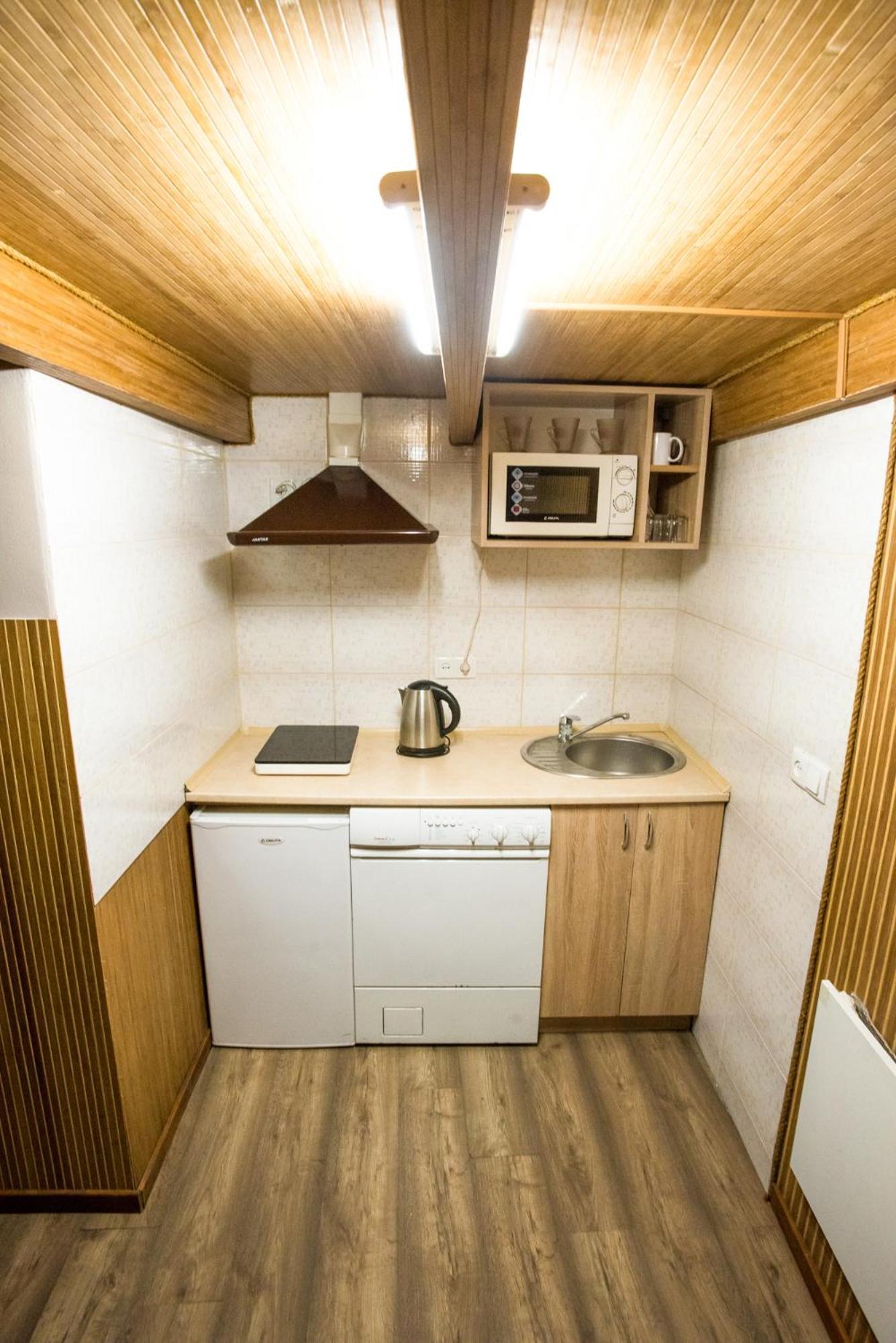 Apartment On Pekarska Street Lviv Exterior photo