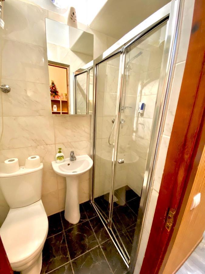 Apartment On Pekarska Street Lviv Exterior photo
